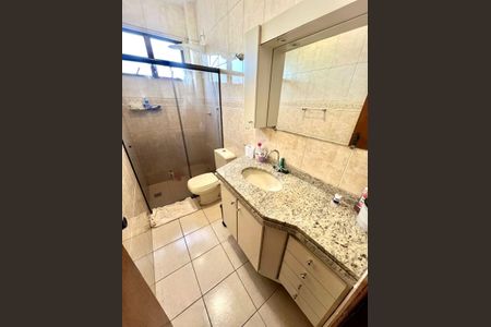 Apartamento à venda com 192m², 4 quartos e 1 vagaBanheiro Social 1