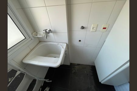 Apartamento para alugar com 74m², 2 quartos e 1 vagaÁrea de Serviço