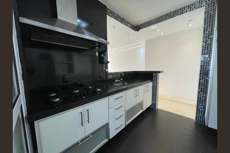 Apartamento para alugar com 74m², 2 quartos e 1 vagaCozinha