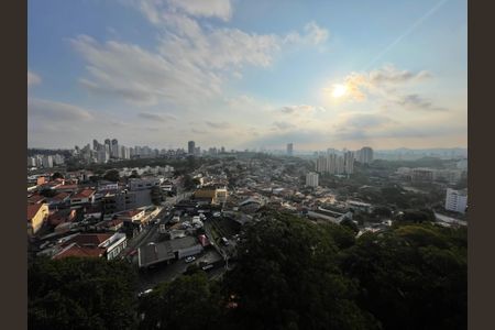 Apartamento para alugar com 74m², 2 quartos e 1 vagaVista