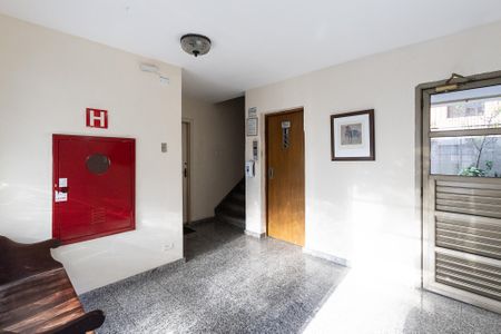 Apartamento à venda com 75m², 2 quartos e sem vagaHall do Elevador