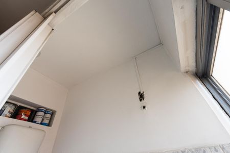 Apartamento à venda com 75m², 2 quartos e sem vagaBanheiro de Serviço