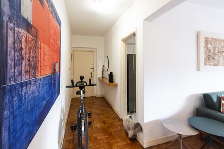 Apartamento à venda com 75m², 2 quartos e sem vagaHall do apartamento
