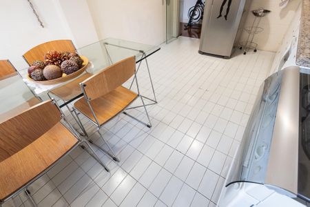 Apartamento à venda com 75m², 2 quartos e sem vagaCozinha