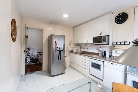 Apartamento à venda com 75m², 2 quartos e sem vagaCozinha