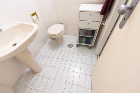 Apartamento à venda com 75m², 2 quartos e sem vagaBanheiro Social