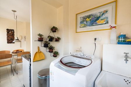 Apartamento à venda com 75m², 2 quartos e sem vagaÁrea de Serviço