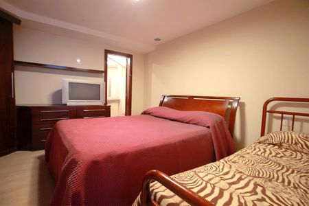 Apartamento à venda com 281m², 4 quartos e 3 vagasSuíte 2