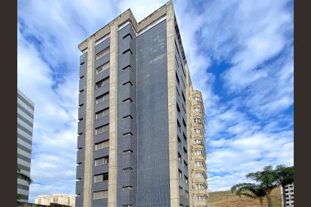 Apartamento à venda com 281m², 4 quartos e 3 vagasFachada