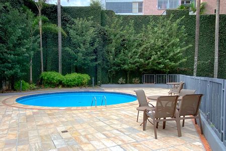 Apartamento à venda com 281m², 4 quartos e 3 vagasÁrea comum - Piscina