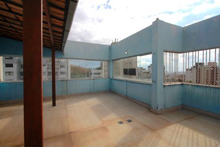 Apartamento à venda com 281m², 4 quartos e 3 vagasCobertura