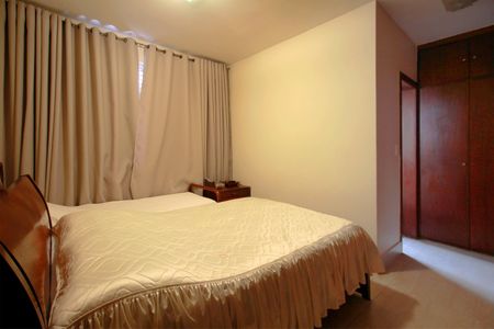 Apartamento à venda com 281m², 4 quartos e 3 vagasSuíte 1