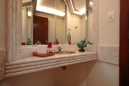 Apartamento à venda com 281m², 4 quartos e 3 vagasLavabo da Sala