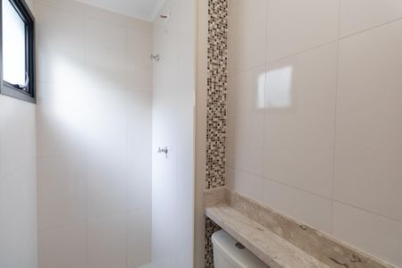 Apartamento à venda com 41m², 2 quartos e 1 vaga Apartamento à venda com 41m², 2 quartos e 1 vagaBanheiro