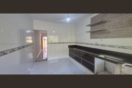 Casa à venda com 105m², 2 quartos e 2 vagasCozinha