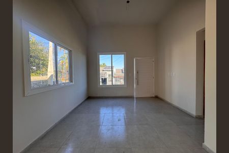 Casa à venda com 71m², 3 quartos e 2 vagas Casa à venda com 71m², 3 quartos e 2 vagasSala