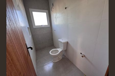 Casa à venda com 71m², 3 quartos e 2 vagas Casa à venda com 71m², 3 quartos e 2 vagasBanheiro da Suíte