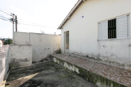 Casa à venda com 250m², 2 quartos e 2 vagas Casa à venda com 250m², 2 quartos e 2 vagasÁrea Externa