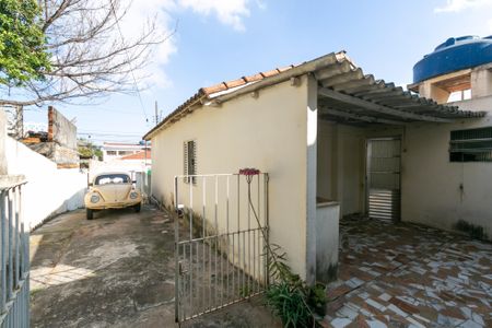 Casa à venda com 250m², 2 quartos e 2 vagas Casa à venda com 250m², 2 quartos e 2 vagasÁrea Externa