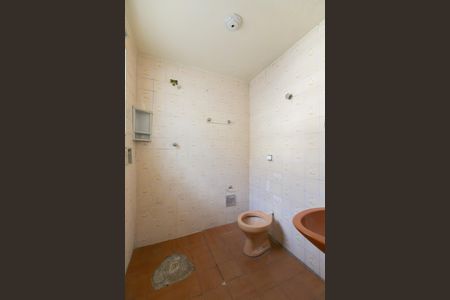 Casa à venda com 250m², 2 quartos e 2 vagas Casa à venda com 250m², 2 quartos e 2 vagasBanheiro 2