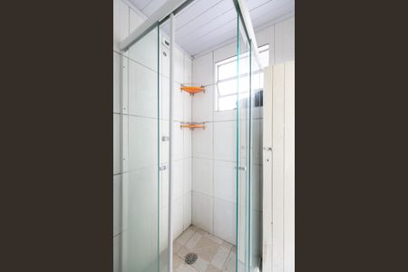 Casa à venda com 250m², 2 quartos e 2 vagas Casa à venda com 250m², 2 quartos e 2 vagasBanheiro 1