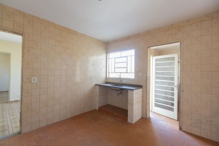 Casa à venda com 250m², 2 quartos e 2 vagas Casa à venda com 250m², 2 quartos e 2 vagasCozinha 2