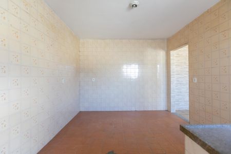 Casa à venda com 250m², 2 quartos e 2 vagas Casa à venda com 250m², 2 quartos e 2 vagasCozinha 2