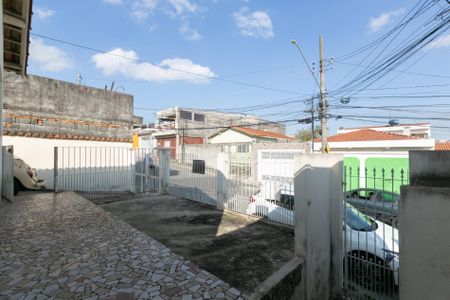 Casa à venda com 250m², 2 quartos e 2 vagas Casa à venda com 250m², 2 quartos e 2 vagasEntrada
