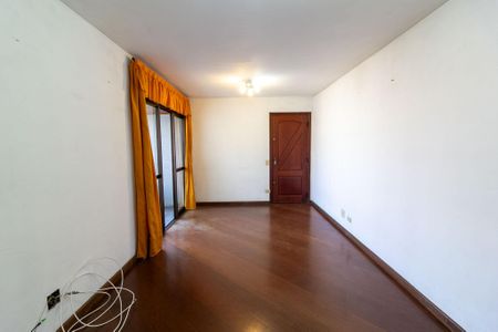 Apartamento à venda com 77m², 3 quartos e 2 vagasSala