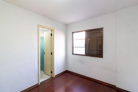 Apartamento à venda com 77m², 3 quartos e 2 vagasSuíte 2