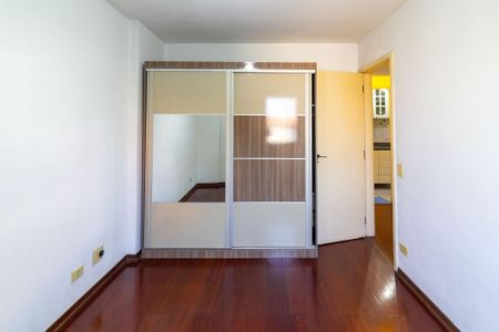 Apartamento à venda com 77m², 3 quartos e 2 vagasSuíte 2