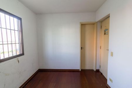 Apartamento à venda com 77m², 3 quartos e 2 vagasQuarto 