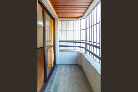 Apartamento à venda com 77m², 3 quartos e 2 vagasVaranda da Sala