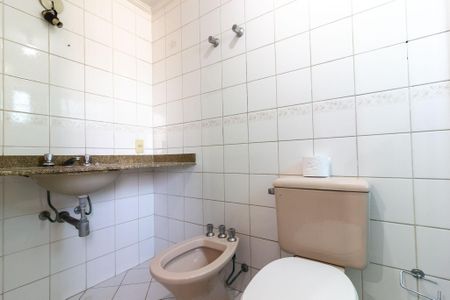 Apartamento à venda com 77m², 3 quartos e 2 vagasBanheiro da Suíte 2