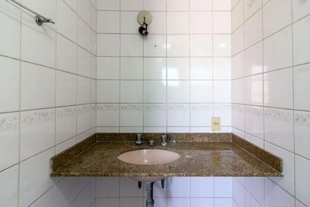 Apartamento à venda com 77m², 3 quartos e 2 vagasBanheiro da Suíte 2