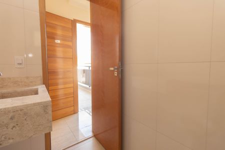 Apartamento à venda com 47m², 2 quartos e 1 vagaBanheiro Social