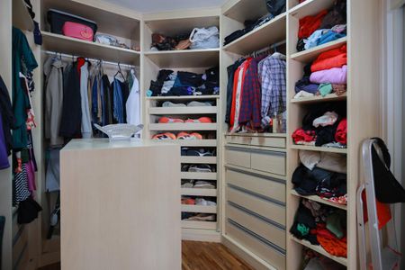 Apartamento à venda com 156m², 3 quartos e 3 vagasCloset da suíte 1
