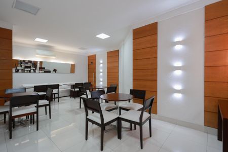 Apartamento à venda com 156m², 3 quartos e 3 vagasÁrea comum - Salão de festas