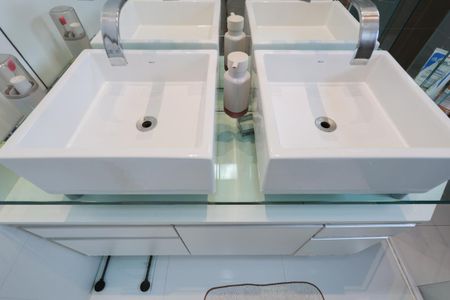 Apartamento à venda com 156m², 3 quartos e 3 vagasBanheiro da suíte 1