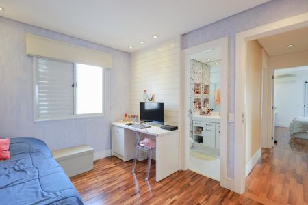 Apartamento à venda com 156m², 3 quartos e 3 vagasSuíte 2