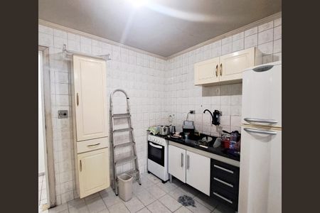 Cozinha de apartamento à venda com 2 quartos, 64m² em Veloso, Osasco