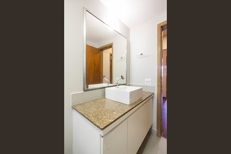 Apartamento para alugar com 230m², 4 quartos e 2 vagasBanheiro Social
