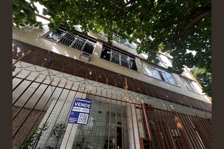 Apartamento à venda com 56m², 2 quartos e sem vagaFachada