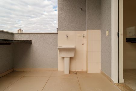 Apartamento à venda com 35m², 2 quartos e 1 vagaÁrea de Serviço