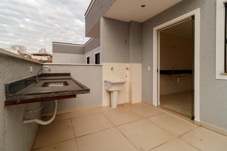 Apartamento à venda com 35m², 2 quartos e 1 vagaÁrea de Serviço