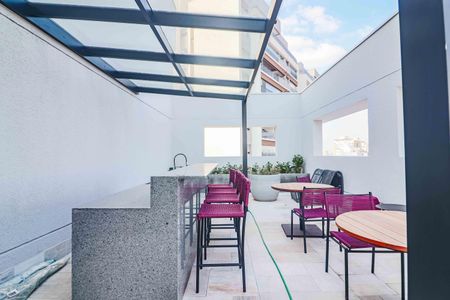 Apartamento à venda com 94m², 3 quartos e 2 vagasÁrea comum - Piscina