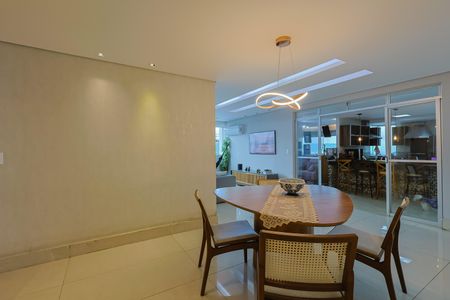 Apartamento à venda com 164m², 3 quartos e 2 vagasSala