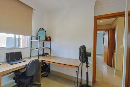 Apartamento à venda com 164m², 3 quartos e 2 vagasQuarto 1