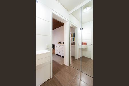 Casa de condomínio à venda com 120m², 3 quartos e 2 vagas Casa de condomínio à venda com 120m², 3 quartos e 2 vagasBanheiro do Quarto 3