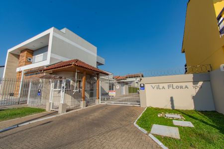 Casa de condomínio à venda com 120m², 3 quartos e 2 vagas Casa de condomínio à venda com 120m², 3 quartos e 2 vagasFachada